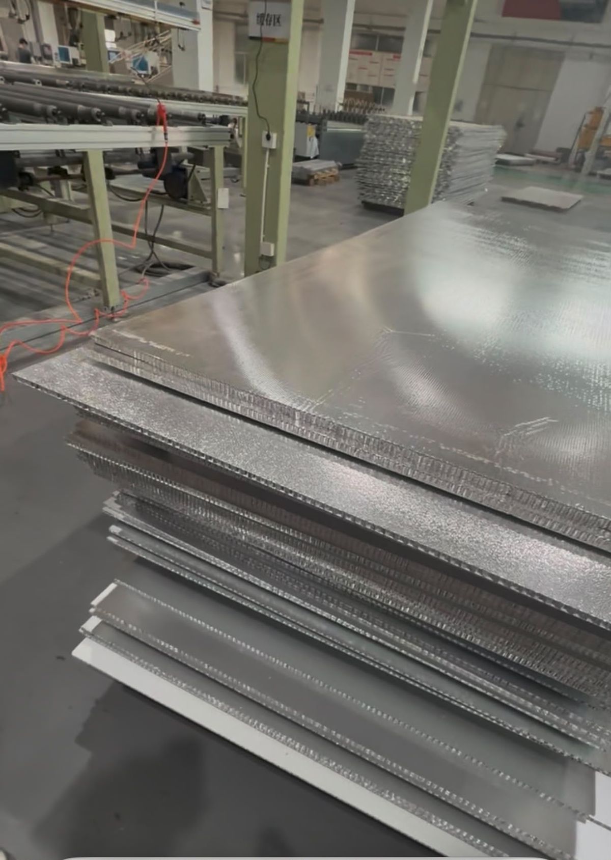 Aluminium honeycomb panel structure at factory
